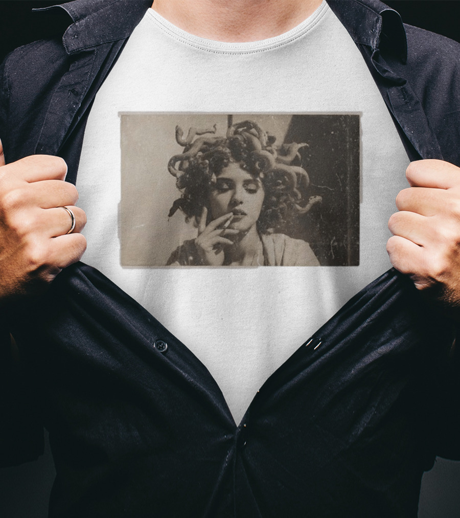 Medusa Smoking T-Shirt