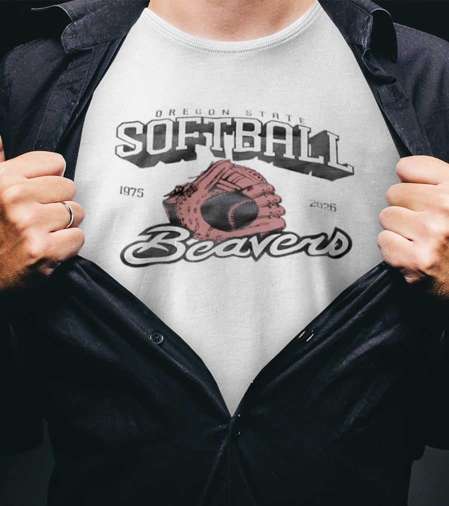 Oregon State Beavers Softball Vintage Glove T-Shirt