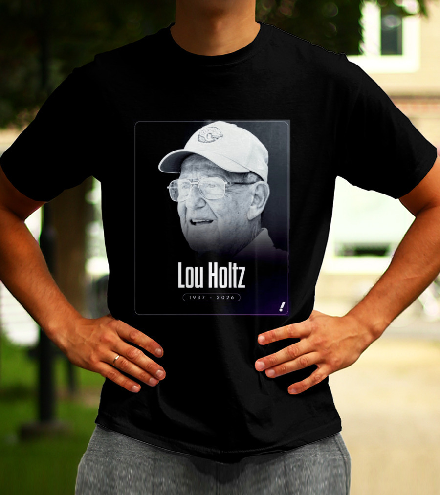 Lou Holtz 1937 2026 Notre Dame Icon Memoriam T-Shirt