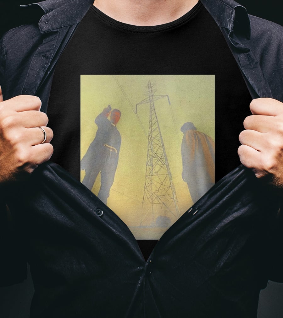 Brad Pitt Se7en Movie Scene With Gunpoint And Power Lines T-Shirt
