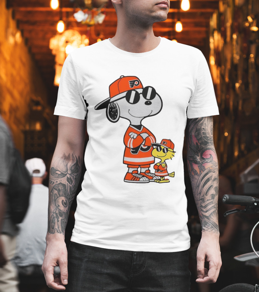 Snoopy Woodstock Philadelphia Flyers NHL Hockey Sunglasses T-Shirt