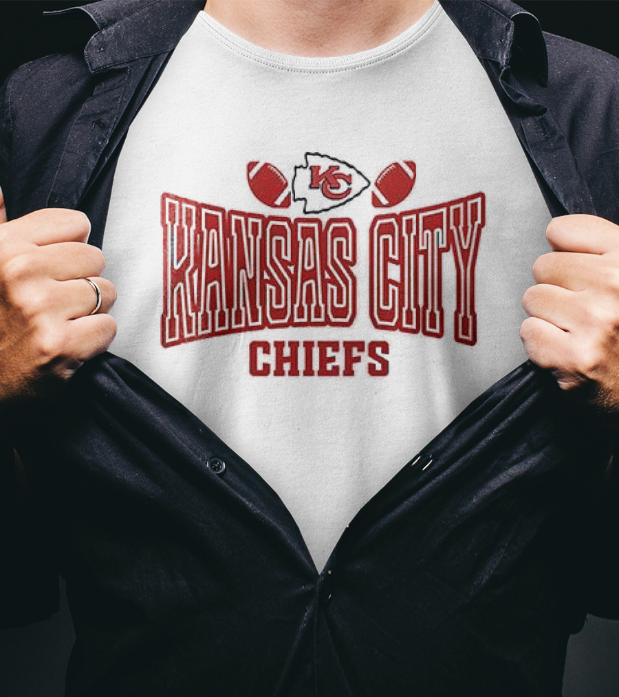 Kansas City Chiefs My Heart Belongs Valentine's Day Football T-Shirt