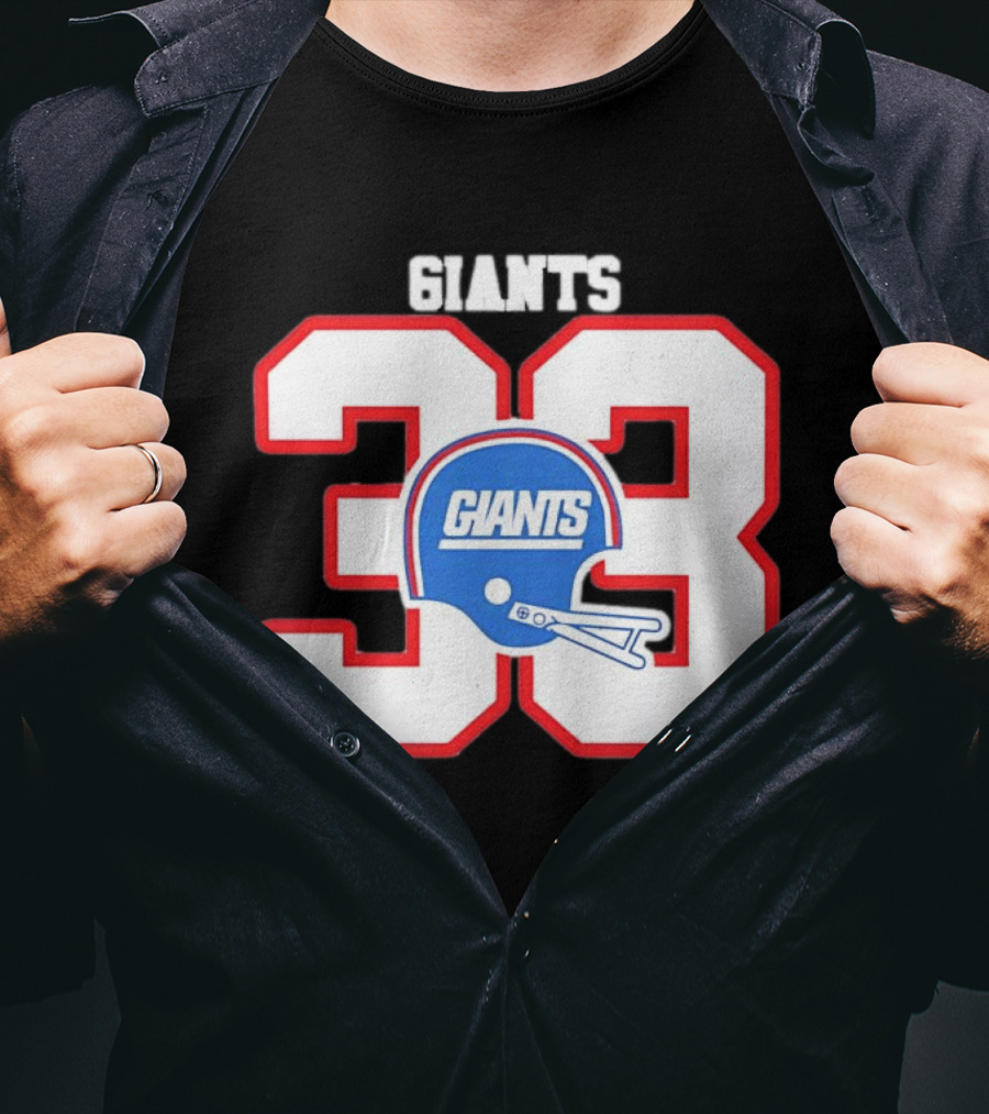 New York Giants 33 Helmet 80s Retro Football T-Shirt