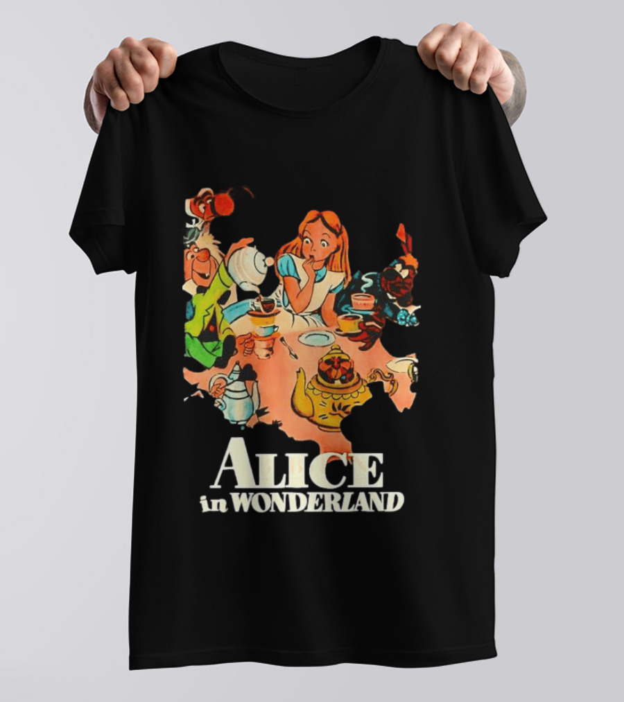 Alice In Wonderland Mad Hatter Tea Party Cartoon Smoking Scene T-Shirt