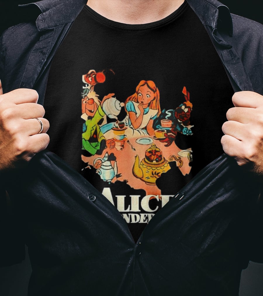Alice In Wonderland Mad Hatter Tea Party Cartoon Smoking Scene T-Shirt