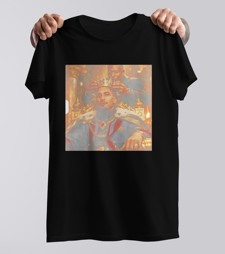 Raphinha Barcelona King Crowned Monarch Regal Throne Scene T-Shirt