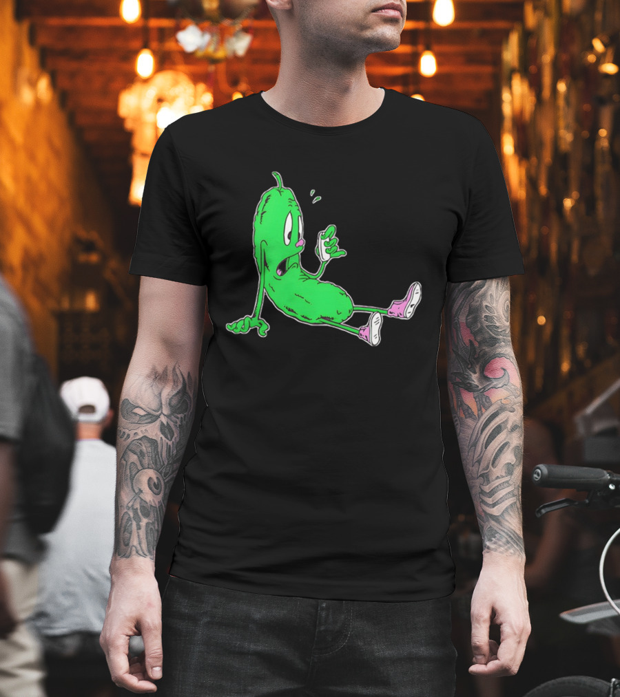 Stunsig Green Pickle Cartoon Phone Expression T-Shirt