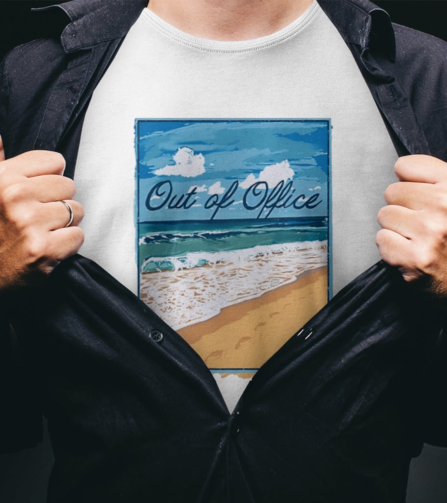 Out Of Office Beach Painting Photo 2025 Blue Sky Ocean Waves Sand T-Shirt