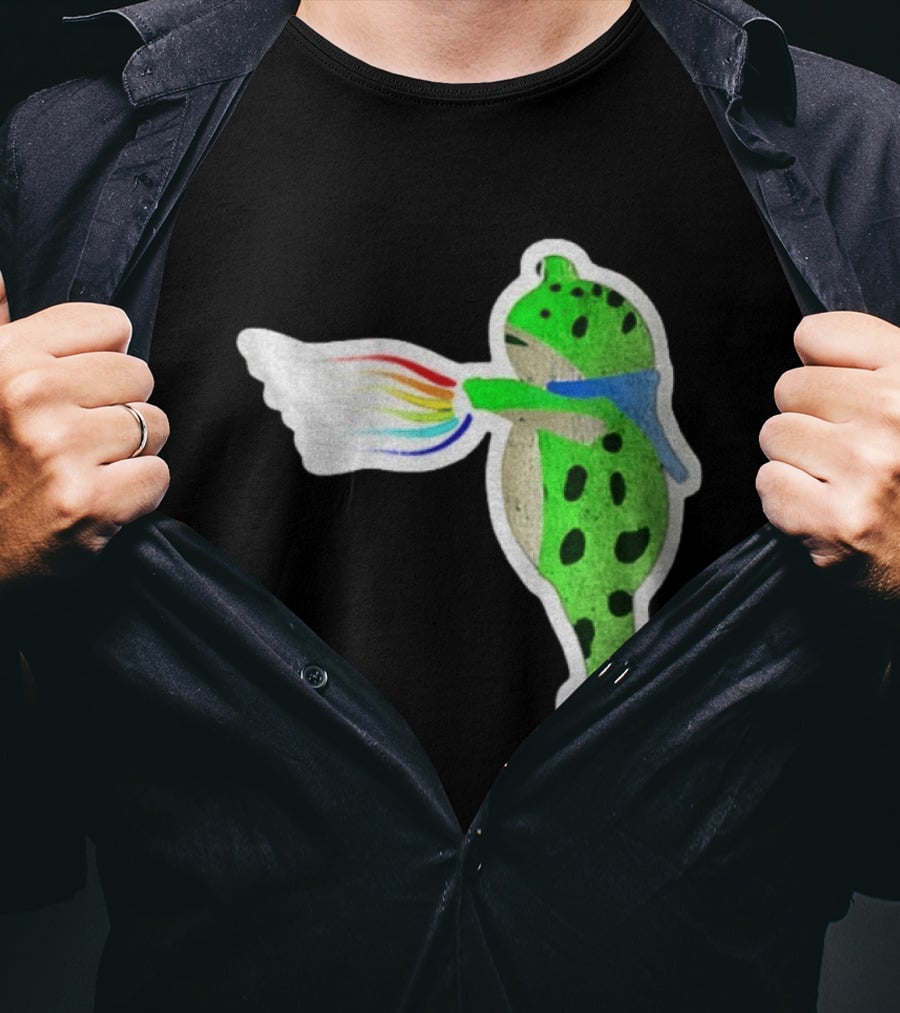 Portland Frog Holding Rainbow Flag LGBT Pride Anti Maga Protest T-Shirt