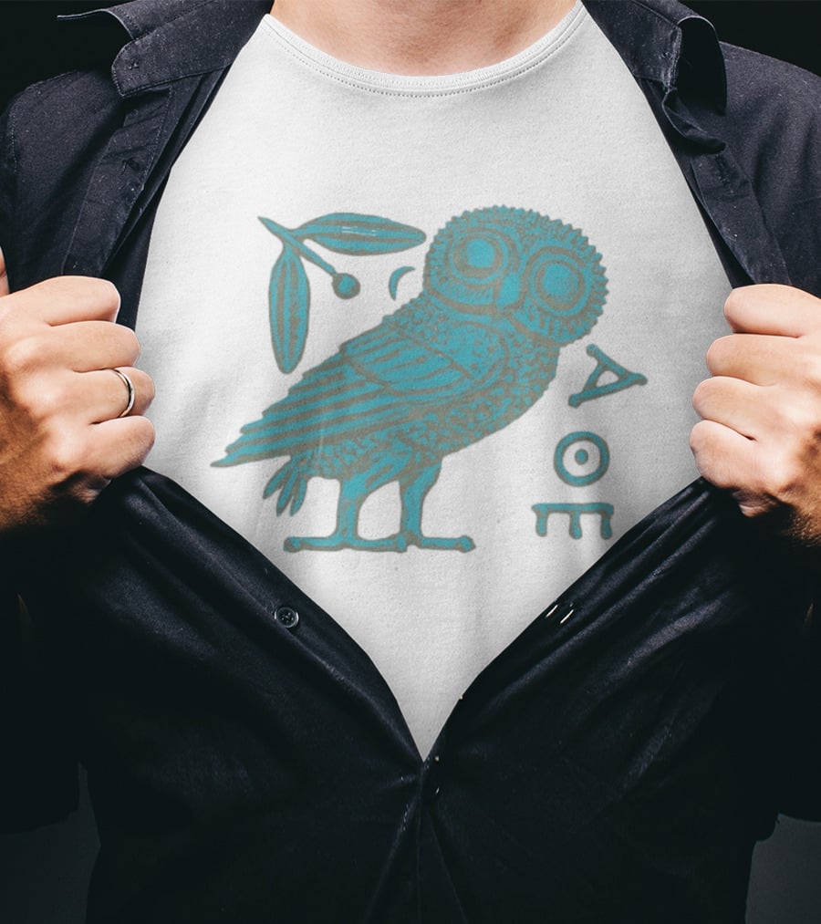 Athenian Owl Ancient Greek Coin 5th Century AOΕ Olive Branch T-Shirt