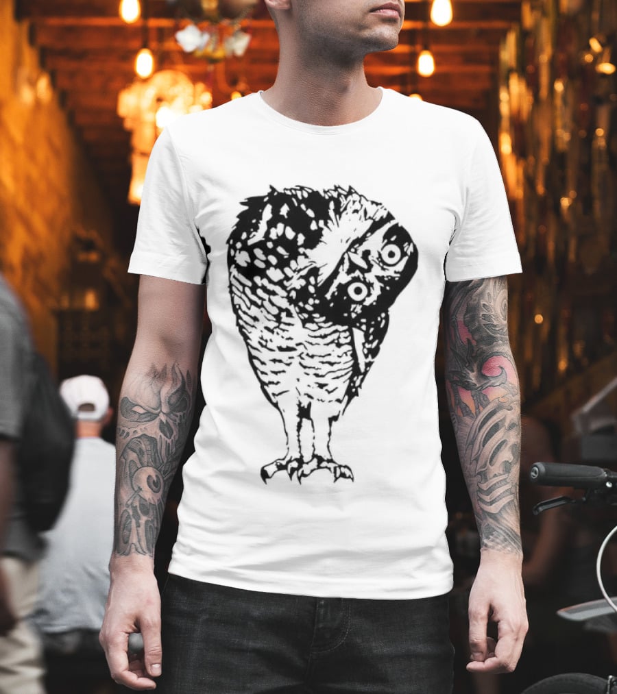 Linocut Owl Head Tilt Curious Bird Wildlife Sketch T-Shirt
