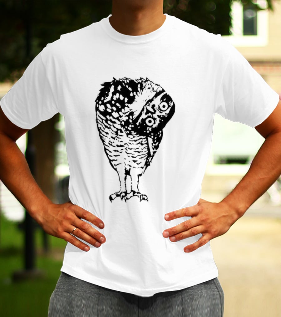 Linocut Owl Head Tilt Curious Bird Wildlife Sketch T-Shirt