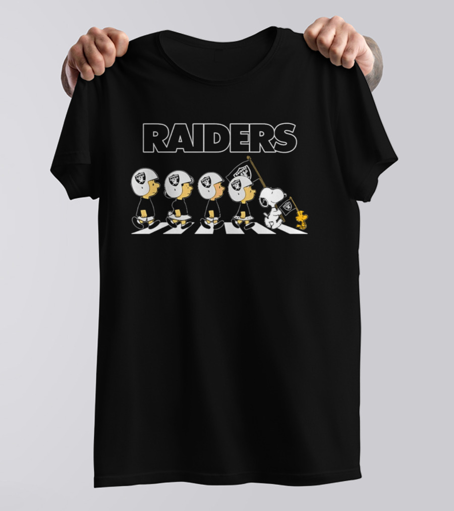 Peanuts Raiders Football Flag Parade With Snoopy And Friends T-Shirt