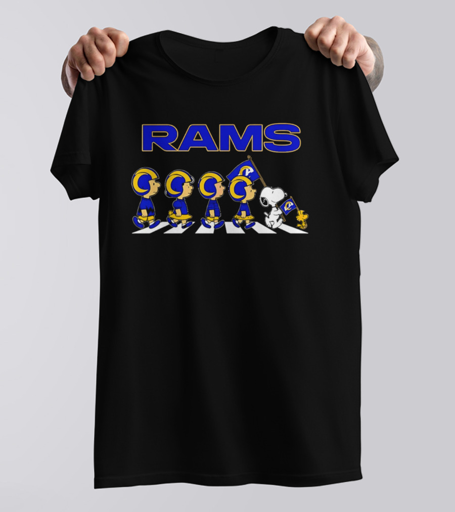 Peanuts Rams Football Flag Cartoon Characters Parade T-Shirt