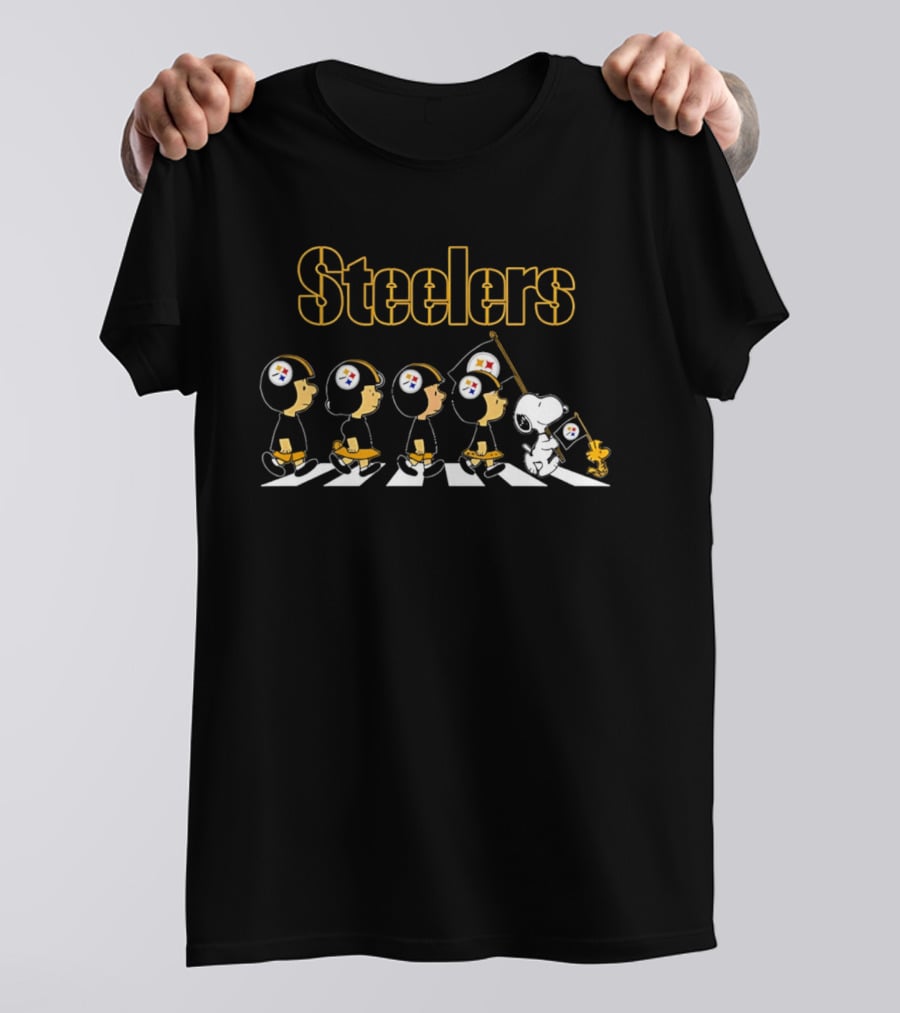 Steelers Peanuts Characters Walking With Football Flag T-Shirt