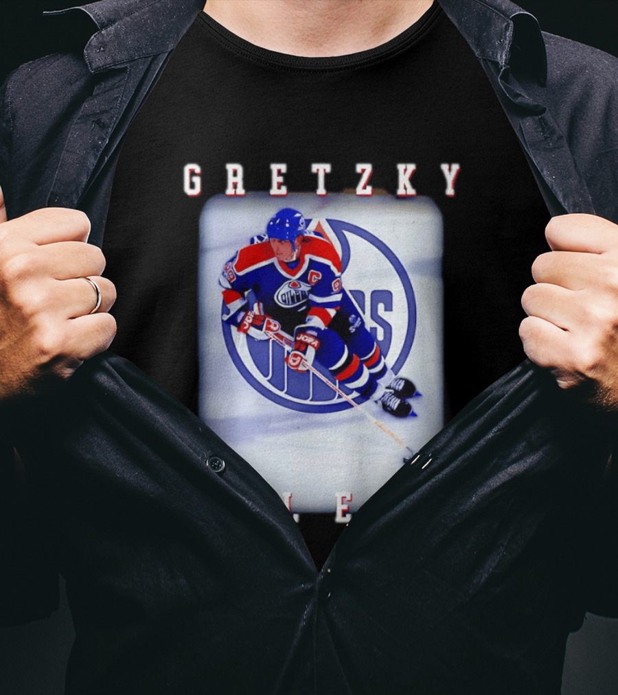 Wayne Gretzky Edmonton Oilers Iconic NHL Legend Action Shot T-Shirt