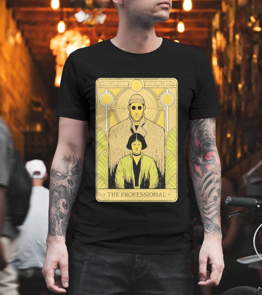 Léon The Professional Tarot Card T-Shirt
