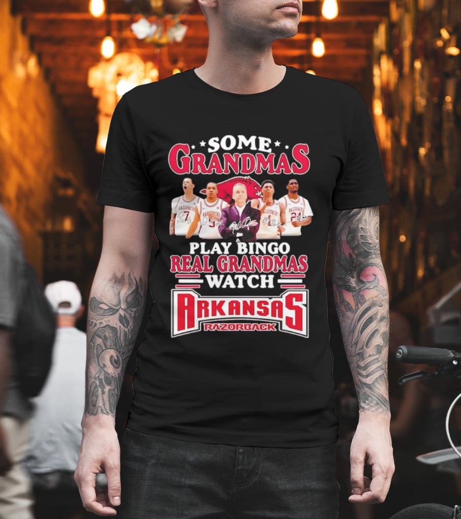 Some Grandmas Play Bingo Real Grandmas Arkansas Razorbacks Razorback T-Shirt