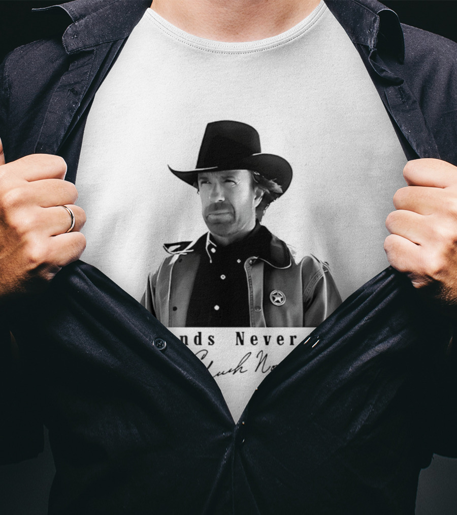 Legends Never Die Chuck Norris 2026 T-Shirt