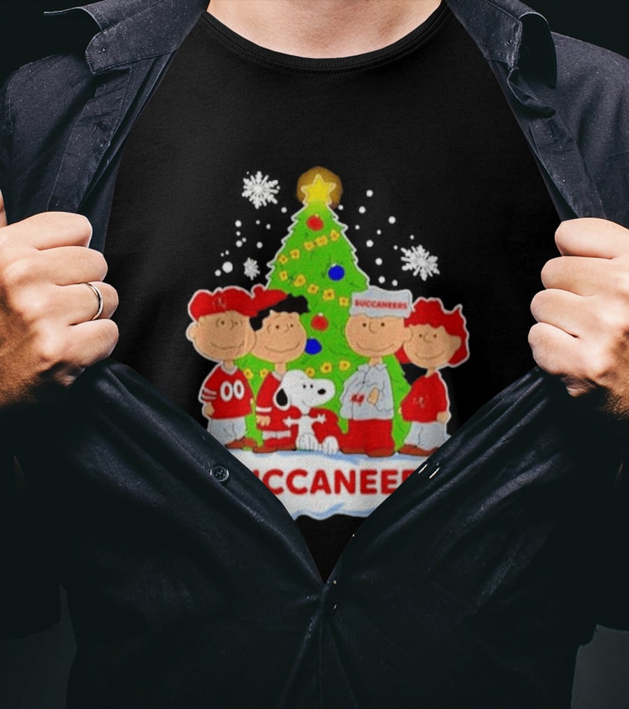 Snoopy Buccaneers Christmas Tree Tampa Bay Peanuts Holiday T-Shirt
