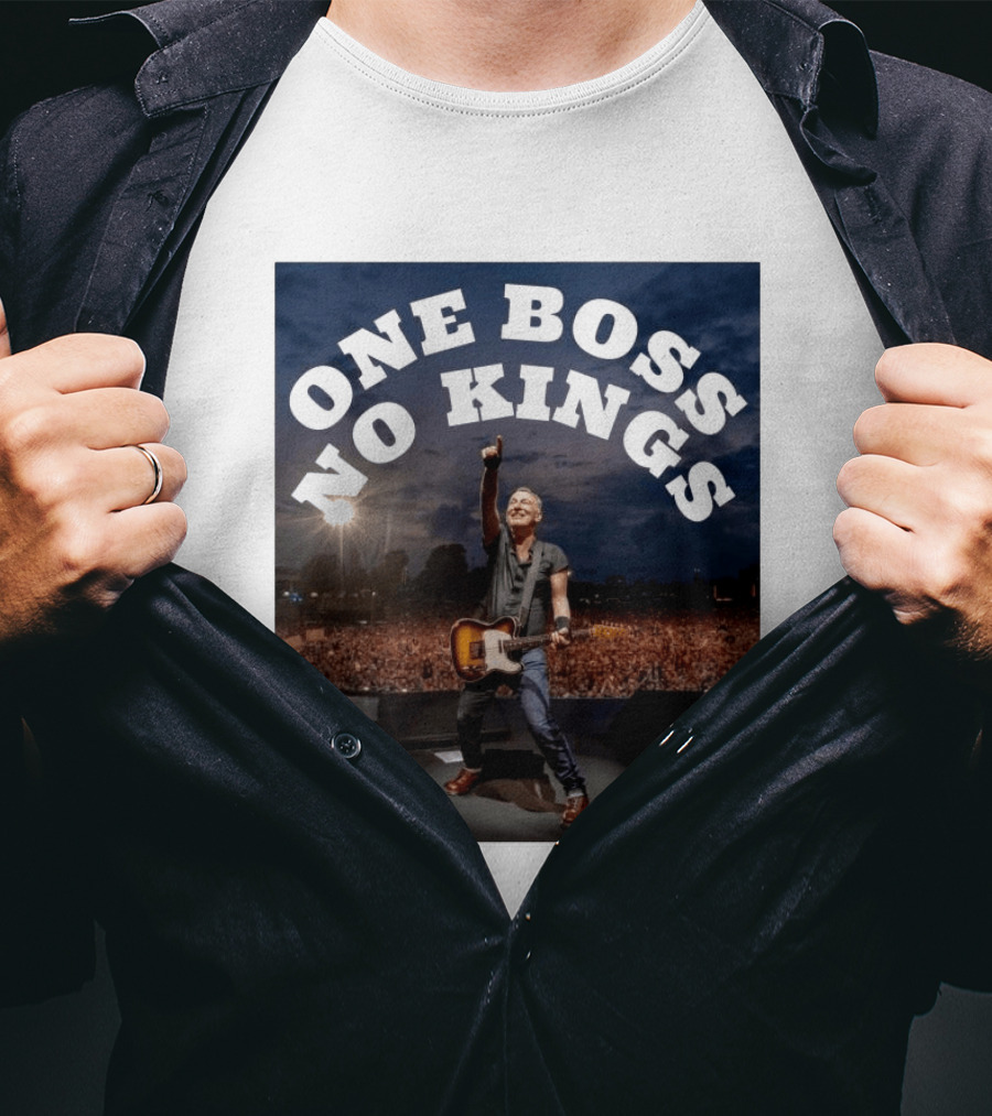One Boss No Kings Bruce Springsteen Live Concert Crowd Performance T-Shirt