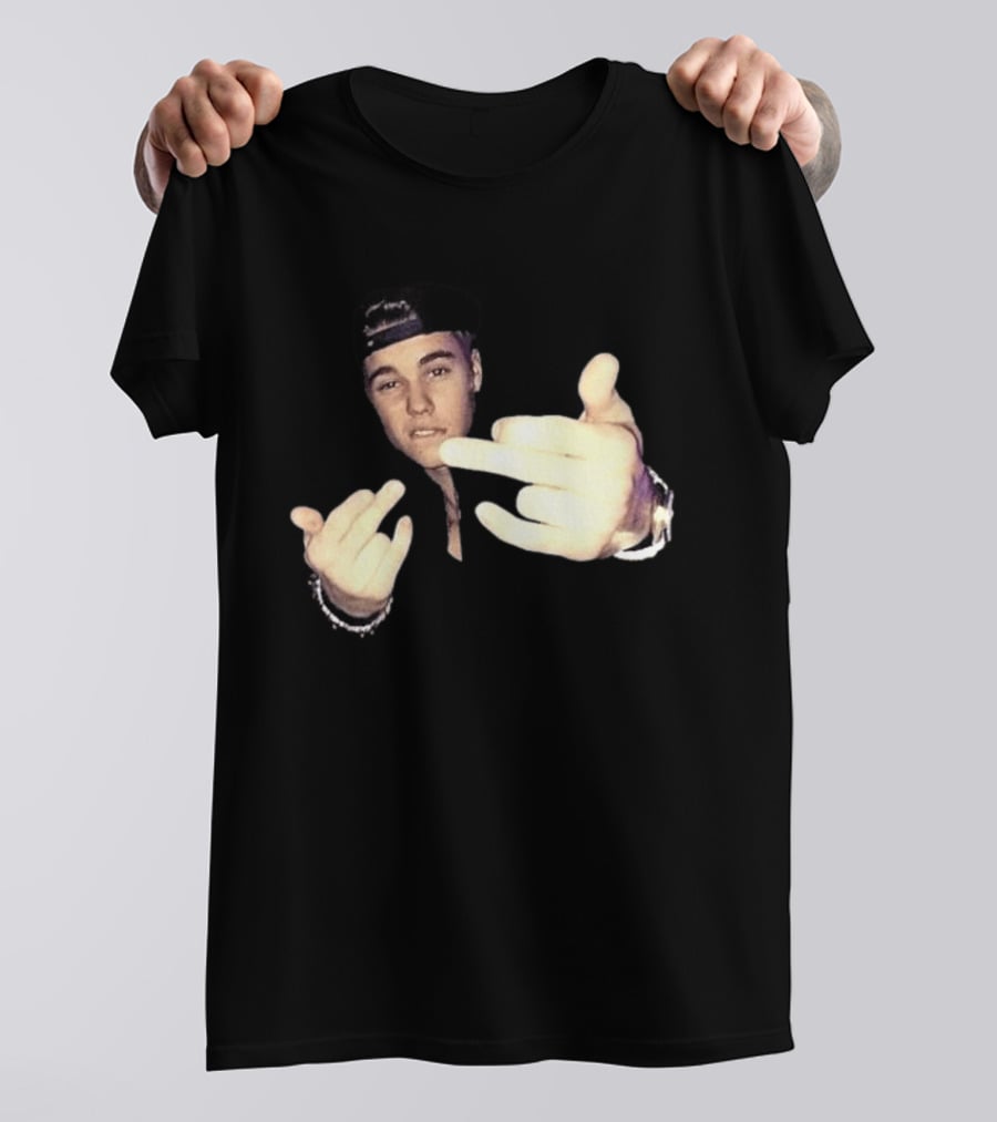 Justin Bieber Middle Finger Gesture Bold Expression T-Shirt