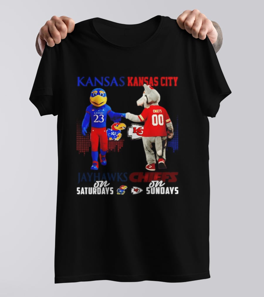 Kansas Jayhawks And Kansas City Chiefs Mascots Fist Bump 23 Vs 00 T-Shirt