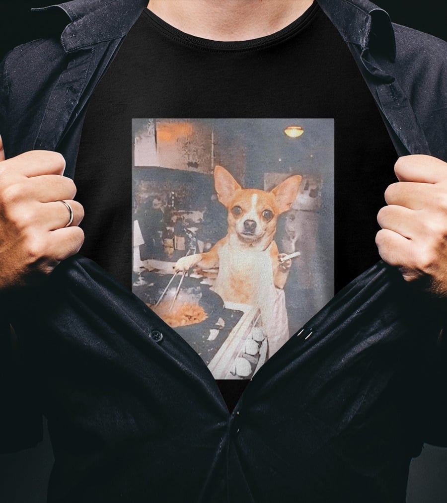 Chihuahua In Apron Cooking While Smoking In Vintage Kitchen Scene T-Shirt