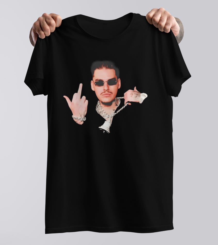 Yeat Rapper Star With Sunglasses Chain Middle Finger Gesture T-Shirt