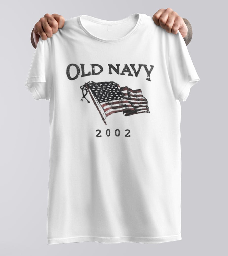 OLD NAVY 2002 USA Flag T-Shirt
