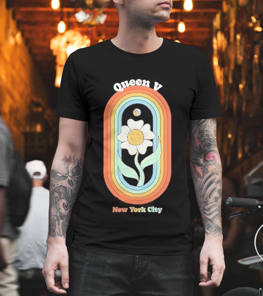 Daisy Rainbow Queen V Yin Yang New York City T-Shirt