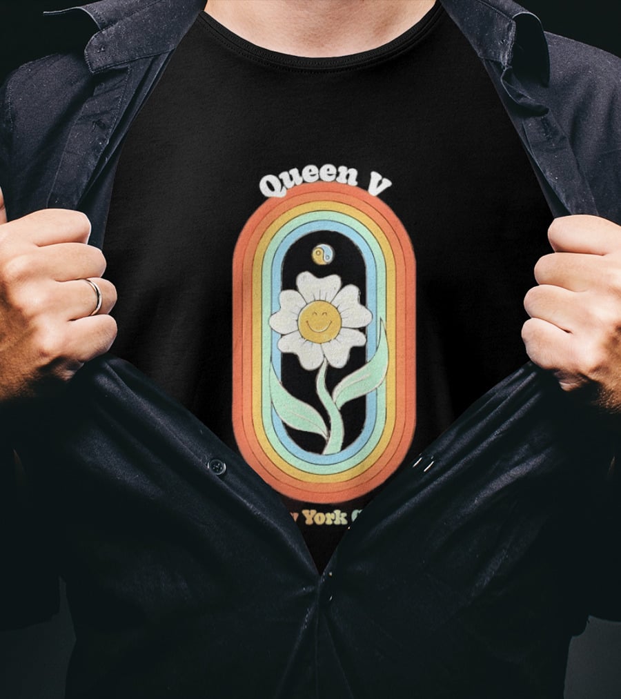 Daisy Rainbow Queen V Yin Yang New York City T-Shirt