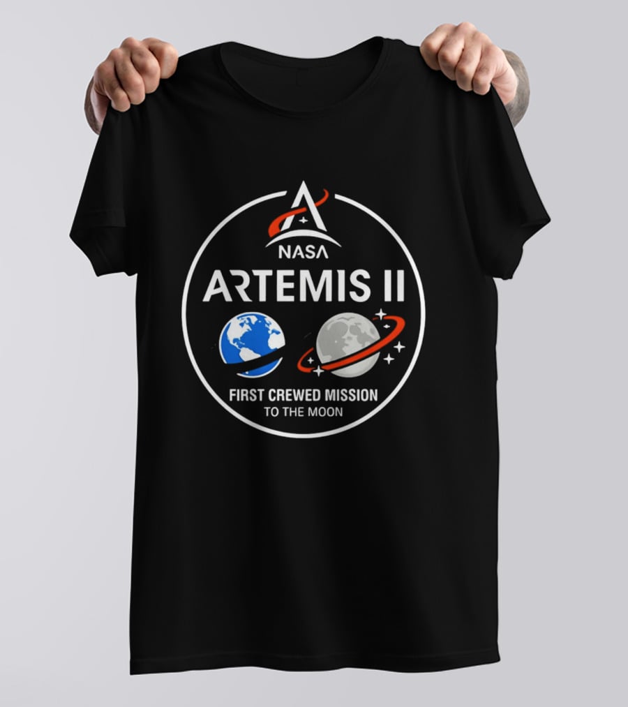 NASA Artemis II First Crewed Mission To The Moon Earth And Moon T-Shirt