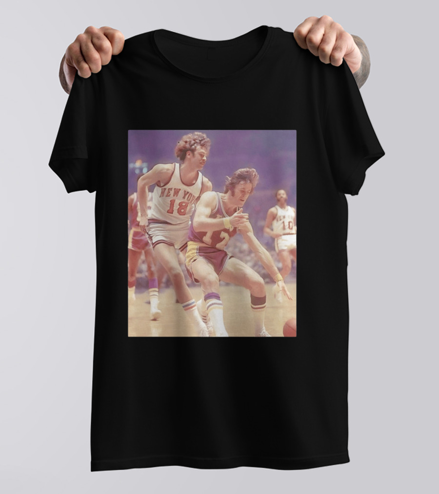 New York 18 Vs Los Angeles 12 Iconic Basketball Legends Phil Jackson Pat Riley Action Moment T-Shirt