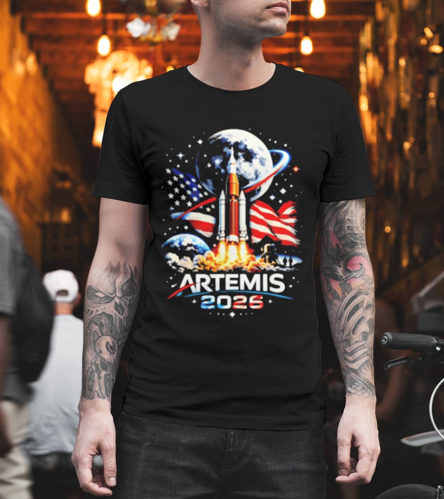 Artemis 2025 Rocket Launch USA Flag Moon Exploration T-Shirt