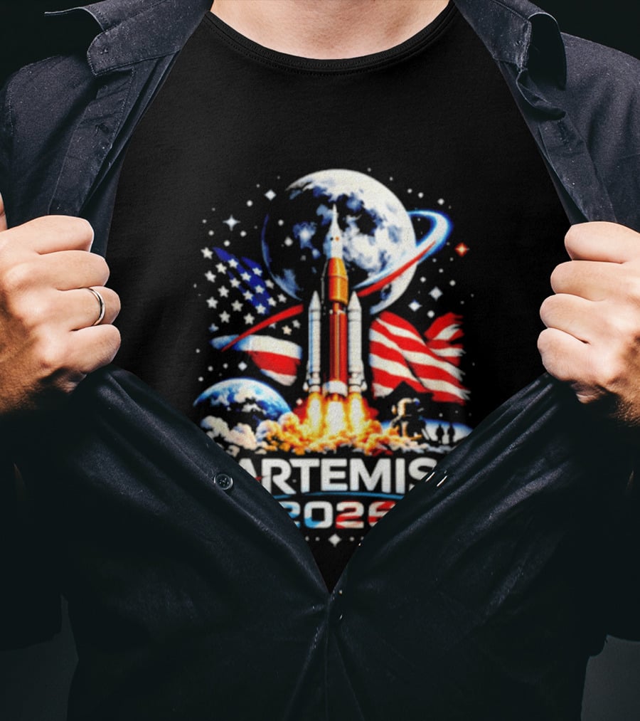 Artemis 2025 Rocket Launch USA Flag Moon Exploration T-Shirt