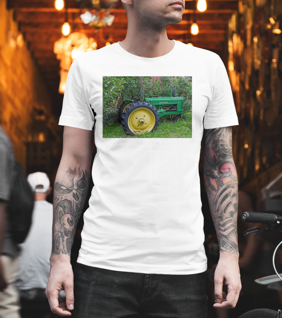 John Deere Model B Tractor Vintage Farming Machinery T-Shirt