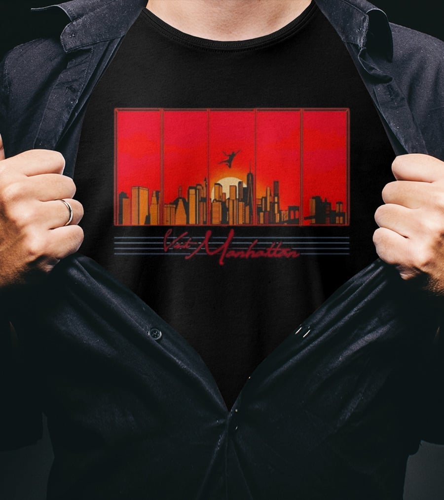 Visit Manhattan Skyline Sunlit Silhouette Red Sunset T-Shirt