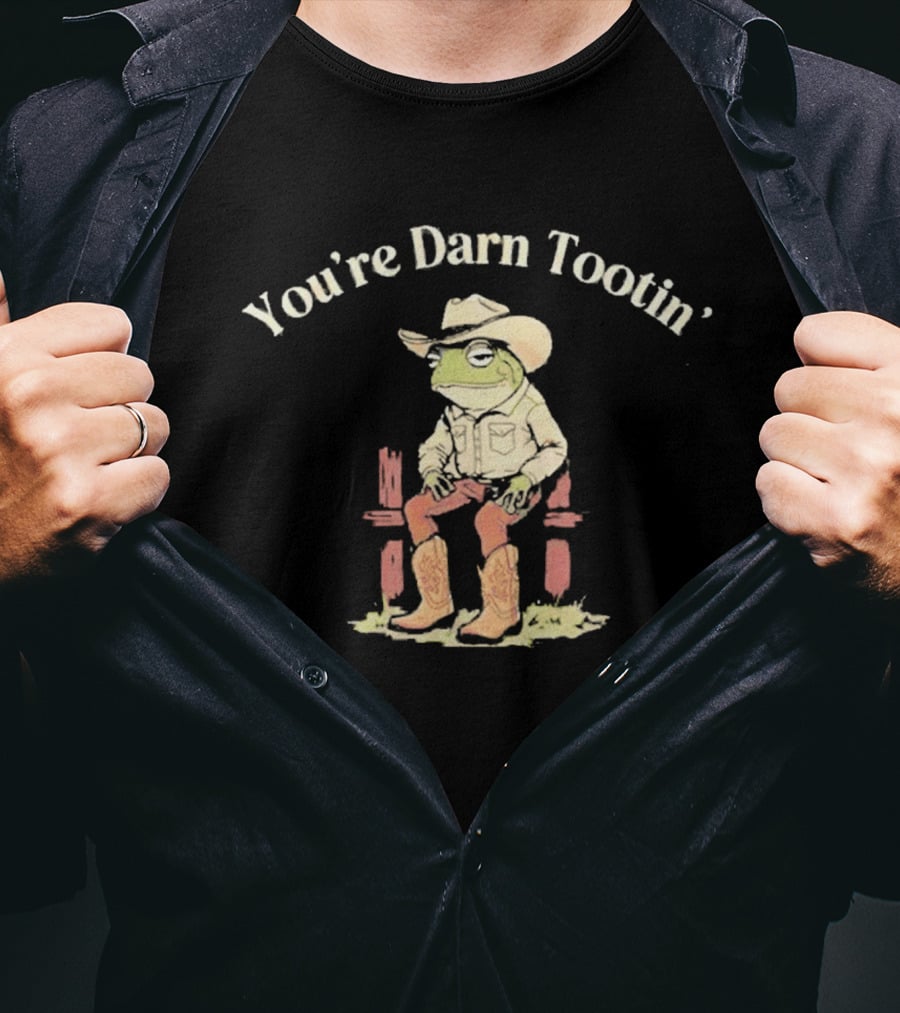 You're Darn Tootin' Western Cowboy Frog Sitting On Fence T-Shirt