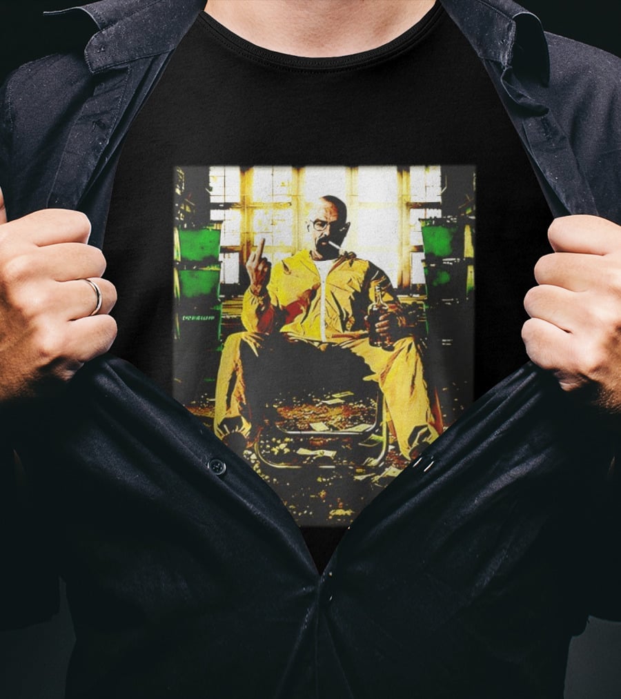 Breaking Bad Walter White Iconic Yellow Suit Middle Finger Scene T-Shirt