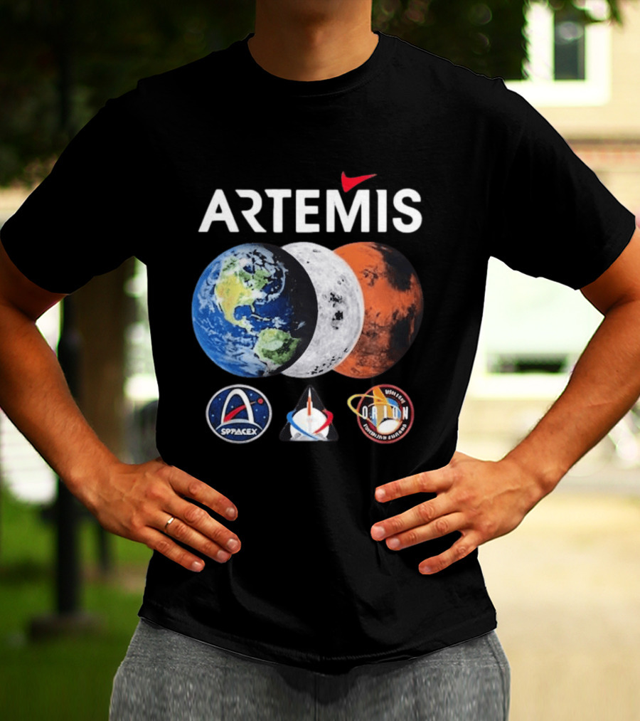 Artemis SpaceX Orion Mission Moon Earth Mars T-Shirt