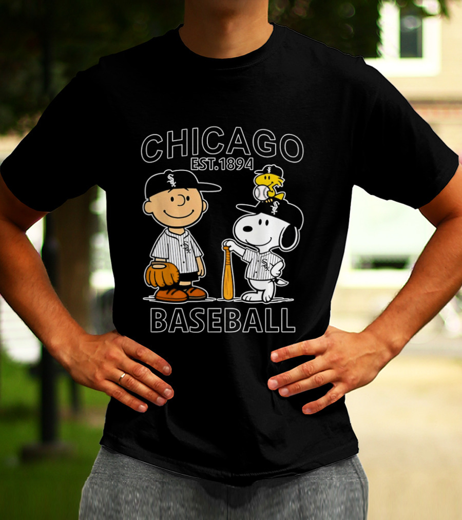 Chicago White Sox Baseball Snoopy Charlie Brown Peanuts Est 1894 T-Shirt