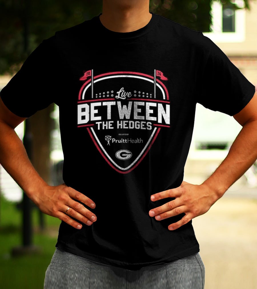 Live Between The Hedges Georgia Bulldogs Presented By Piedmont G T-Shirt