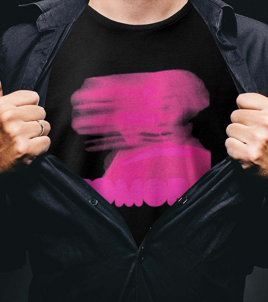 TOMORA Pink Blurred Portrait Friendly Companion T-Shirt