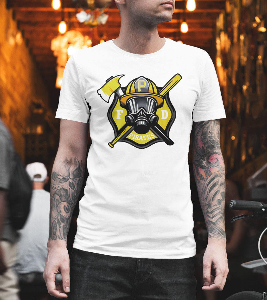 Pittsburgh Pirates Firefighter Helmet Ax FD Spirit T-Shirt