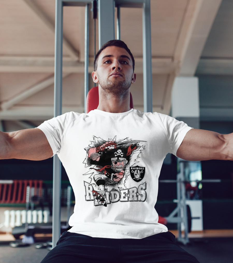 Las Vegas Raiders 1993 Football Skull Pirate Raider T-Shirt