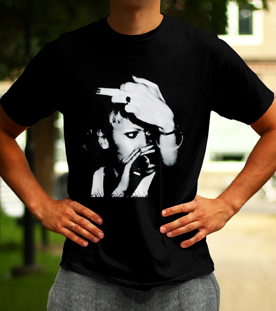 Gwen Stefani Middle Finger Classic Punk Rock Iconic Gesture T-Shirt
