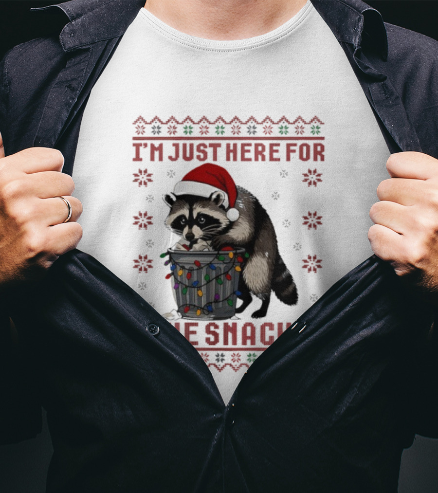 Raccoon In Santa Hat With Trash Can Lights I'm Just Here For The Snacks T-Shirt