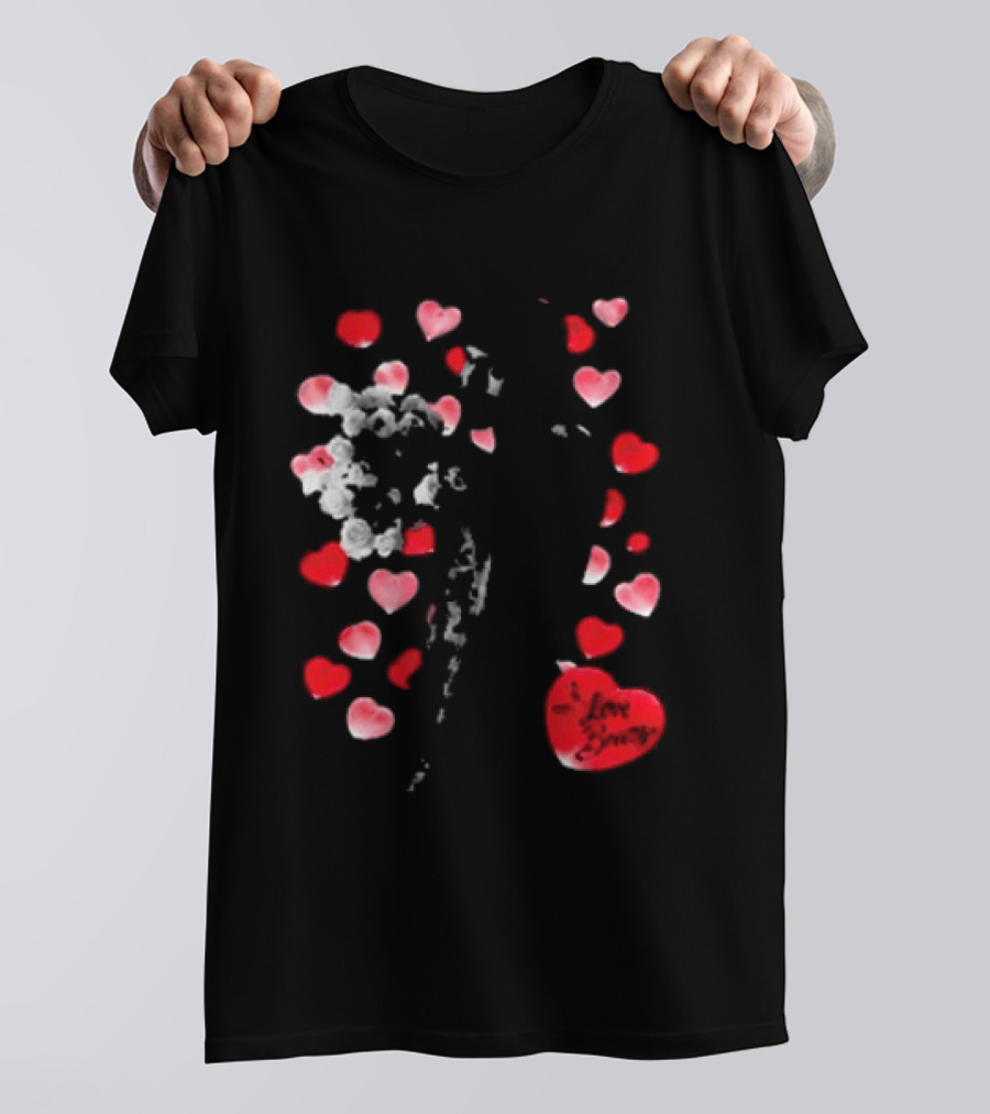 Chris Brown I Love Breezy Heart Petals T-Shirt
