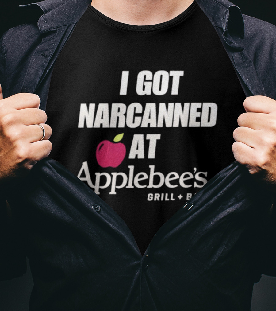 Wearable Humor 'I Got Narcanned At Applebee's Grill Bar' T-Shirt